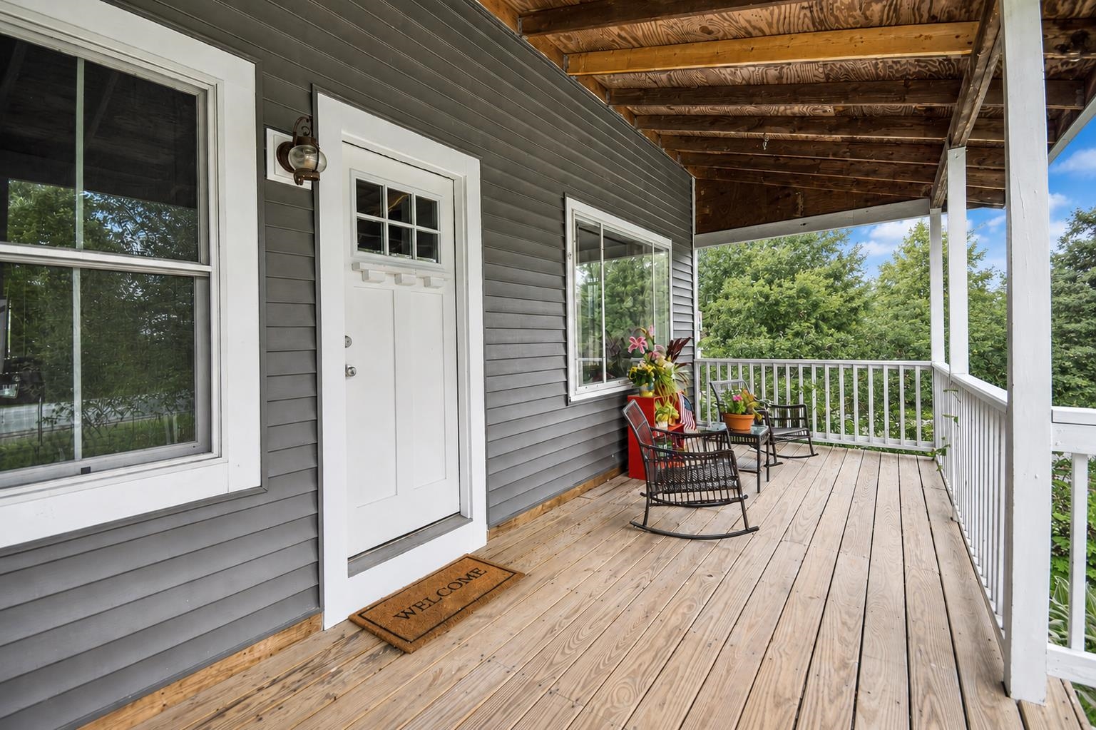 2835 Mountain View Road Williston, VT 05495 - Photo 3 of 30