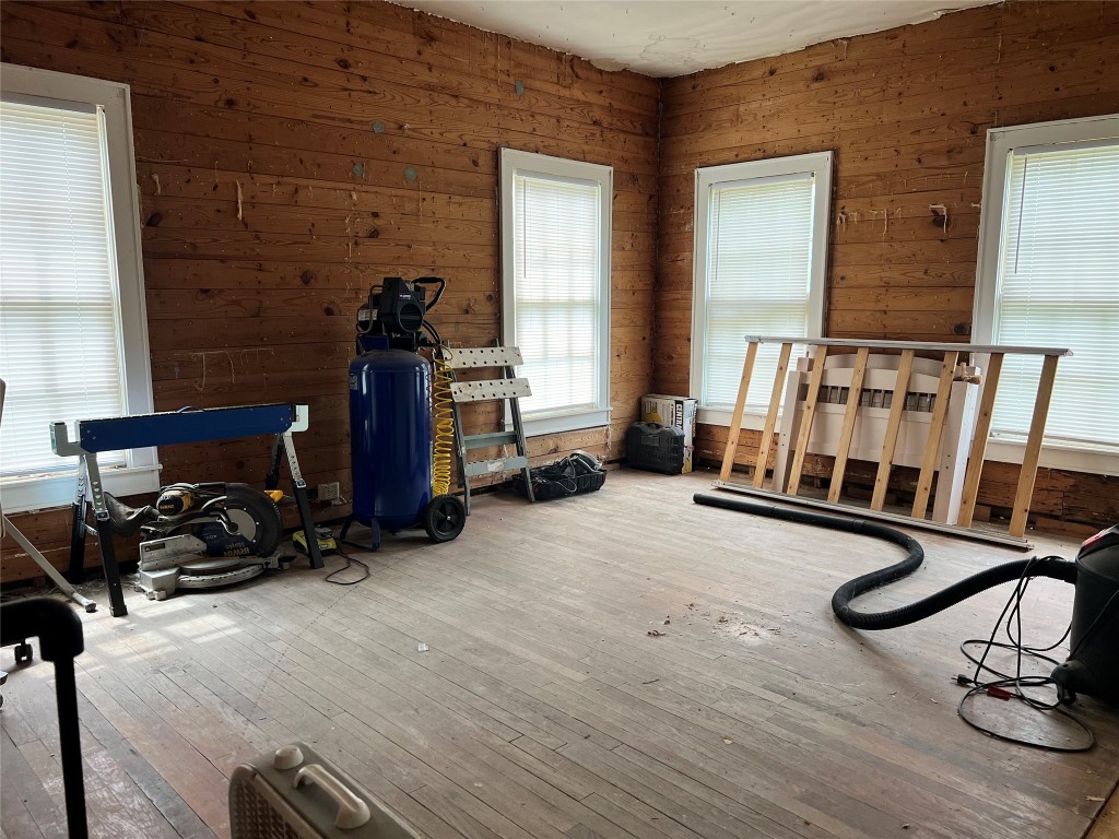 1118 North 2nd Street Temple, TX 76501 - Photo 13 of 22 a view of a room with gym equipment