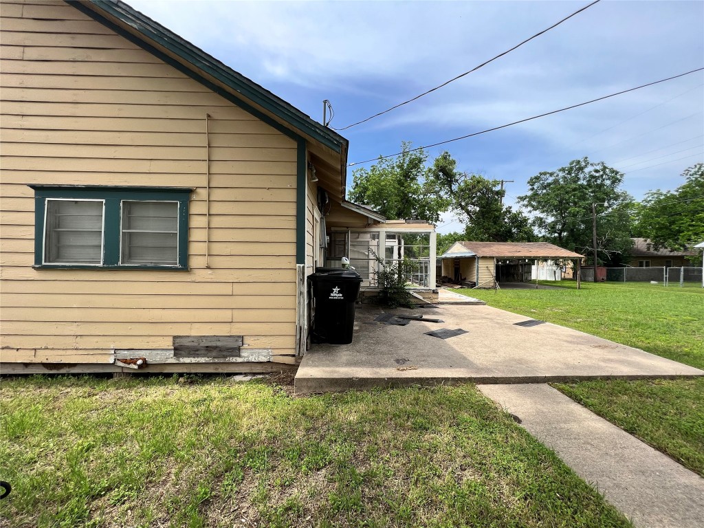 1118 North 2nd Street Temple, TX 76501 - Photo 3 of 22 a view of a house with a yard