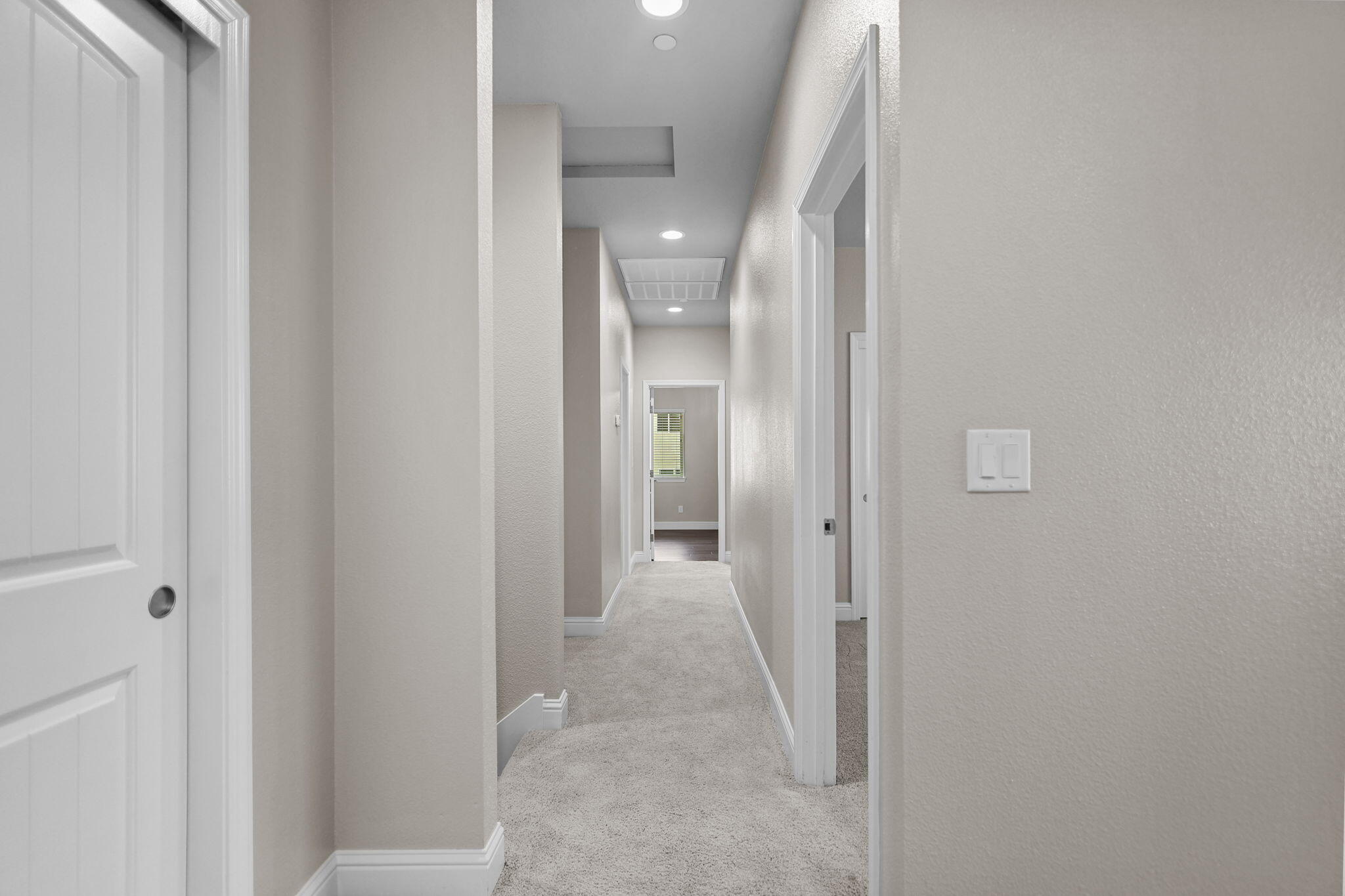 866 Congaree Lane Redding, CA 96001 - Photo 10 of 17 a view of a hallway with wooden floor