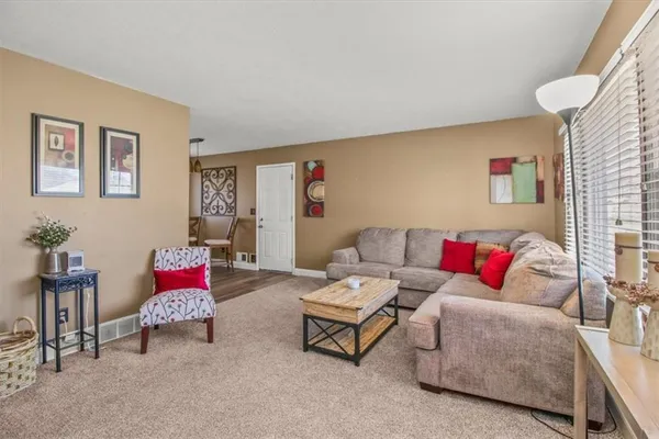 $249,900 | 4216 South Union Avenue, Independence, MO 64055