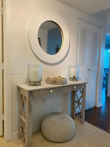 $3,200 | 2101 Brickell Avenue, Unit 2104, Miami, FL 33129