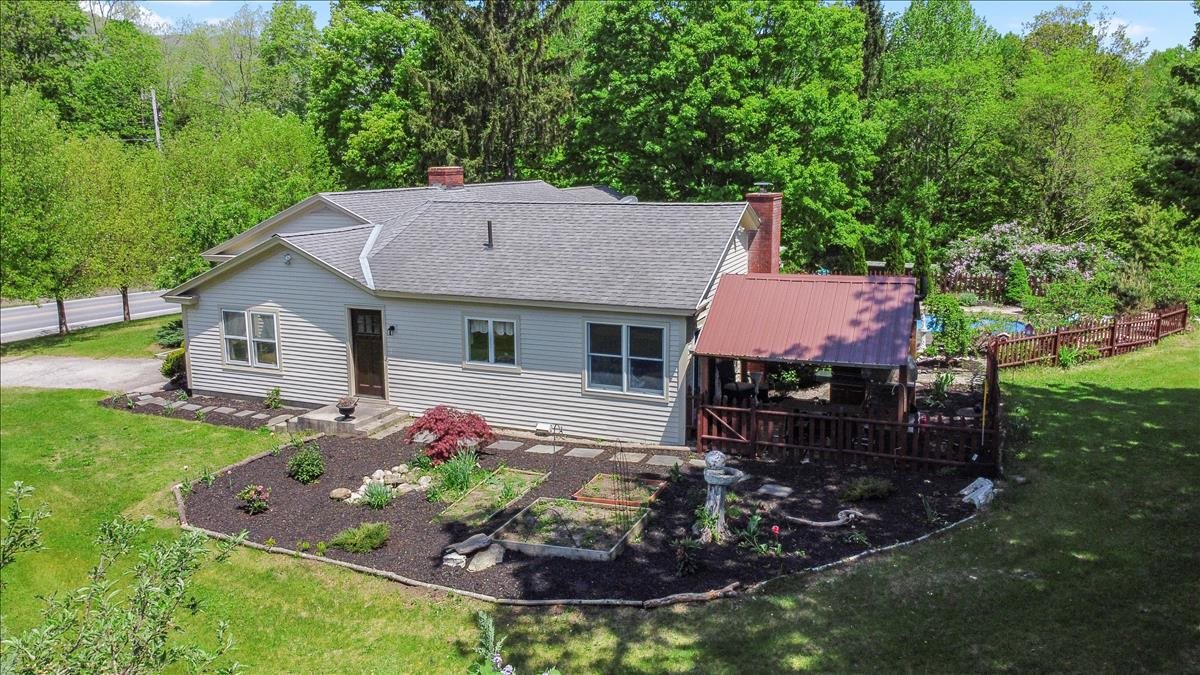 4766 Vermont Rte 7a Shaftsbury, VT 05262 - Photo 5 of 40 Gallery Image 5