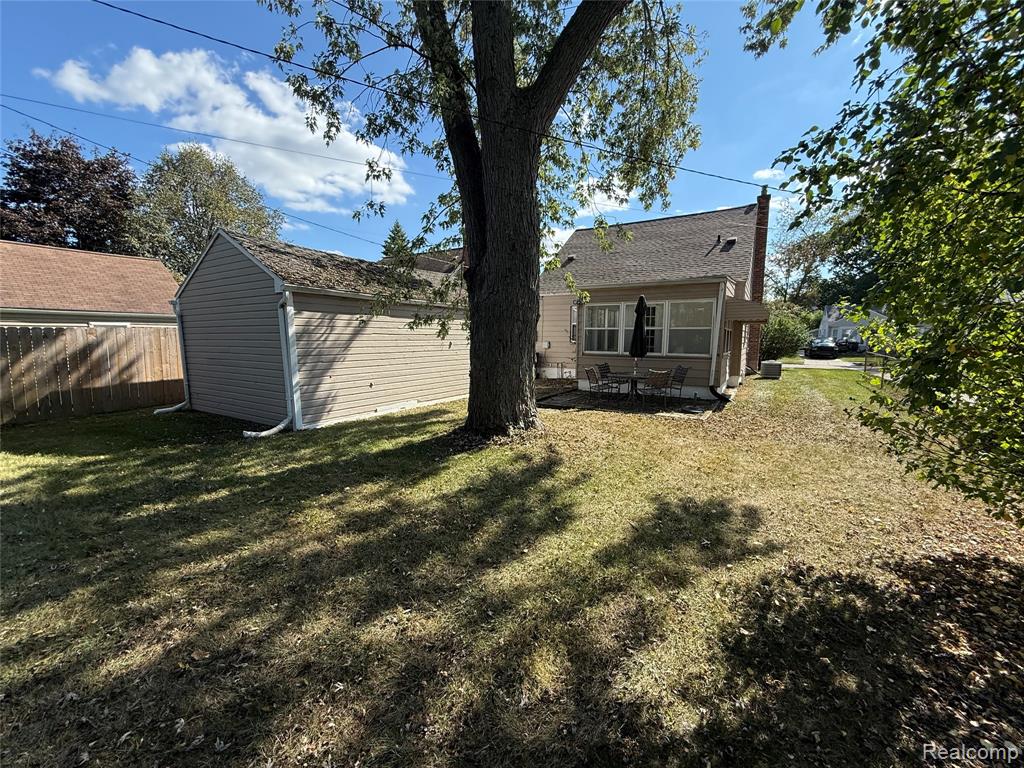1610 Eaton Road Berkley, MI 48072 - Photo 57 of 61