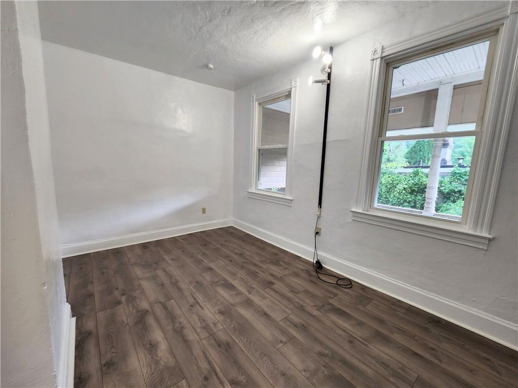 21 Hodge Street, Unit 2 Pittsburgh, PA 15213 - Photo 4 of 8