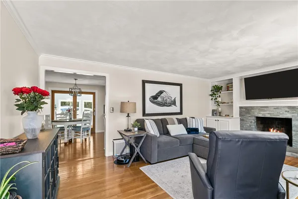 $4,000 | 60 Knollwood Circle, North Kingstown, RI 02852