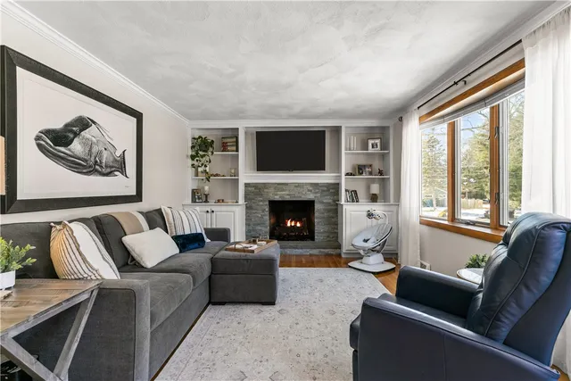 $4,000 | 60 Knollwood Circle, North Kingstown, RI 02852