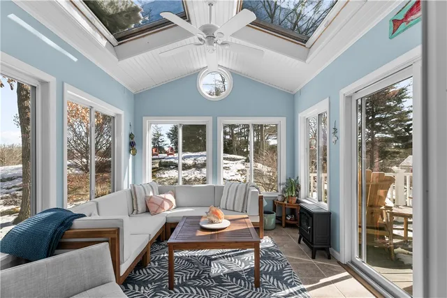 $4,000 | 60 Knollwood Circle, North Kingstown, RI 02852