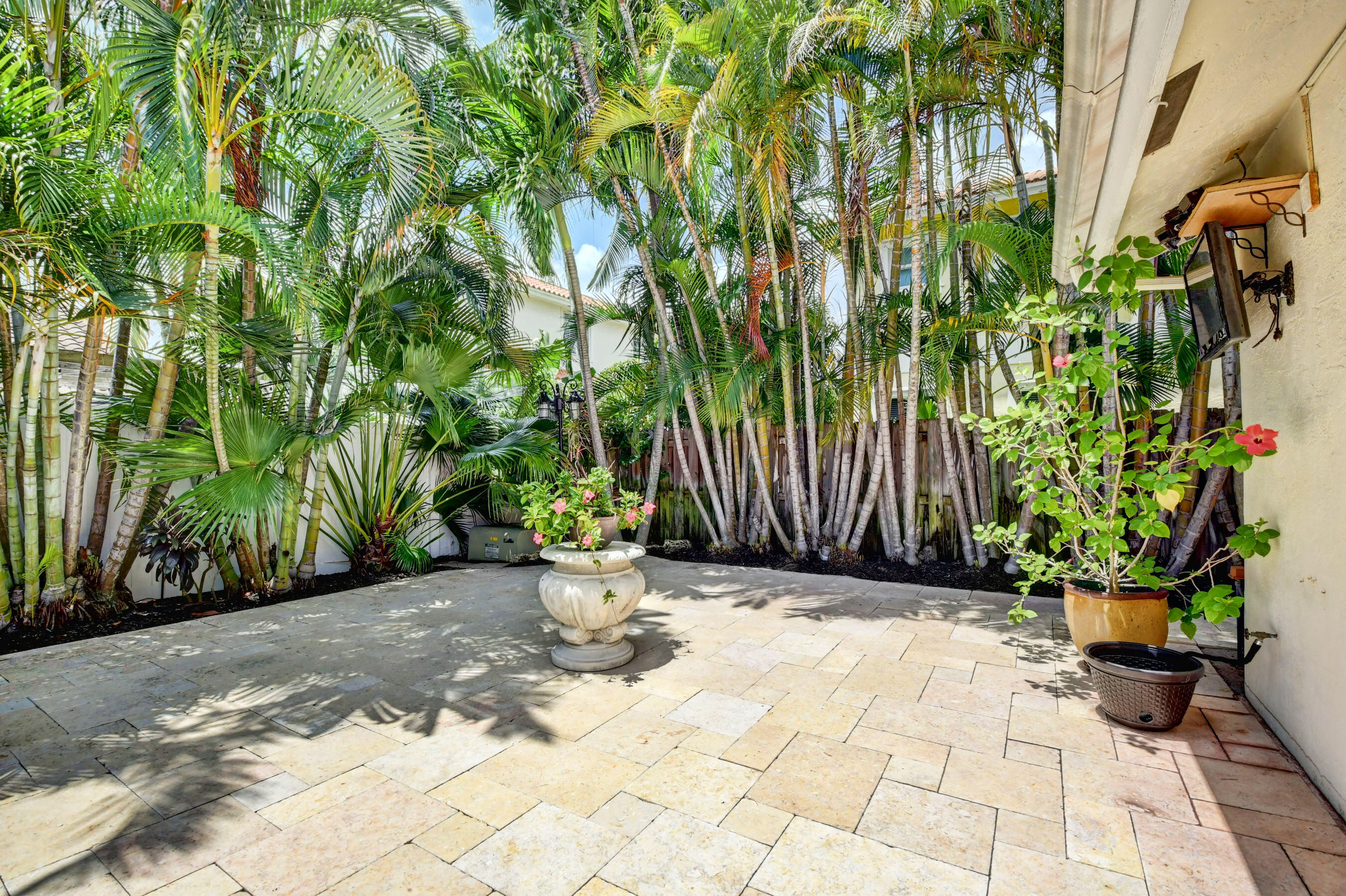 366 Cottonwood Lane Boca Raton, FL 33487 - Photo 49 of 57 51_dsc_4937_38_39_40_41