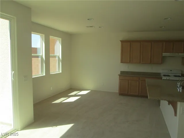 $2,200 | 10069 Pacific Peak Street, Las Vegas, NV 89178