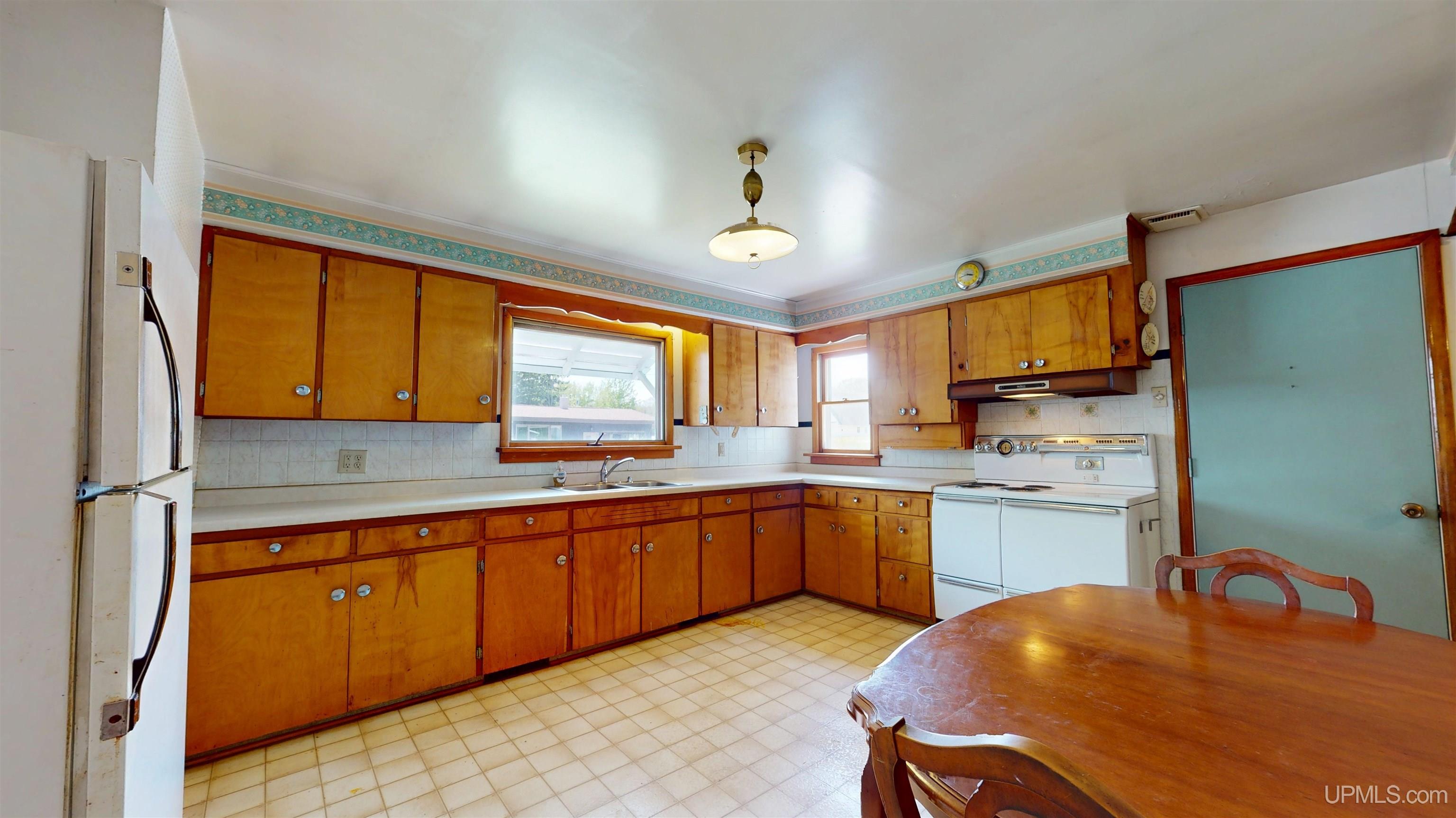 80 3rd Street South Range, MI 49963 - Photo 16 of 33