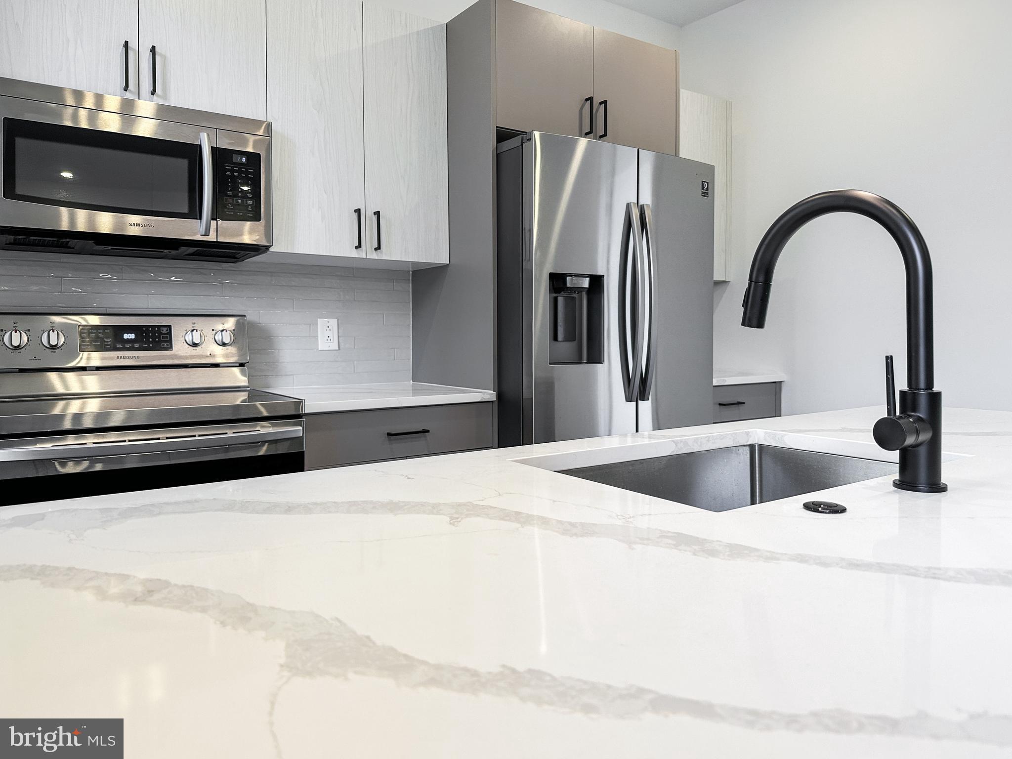 1723 Ridge Avenue Philadelphia, PA 19130 - Photo 15 of 83