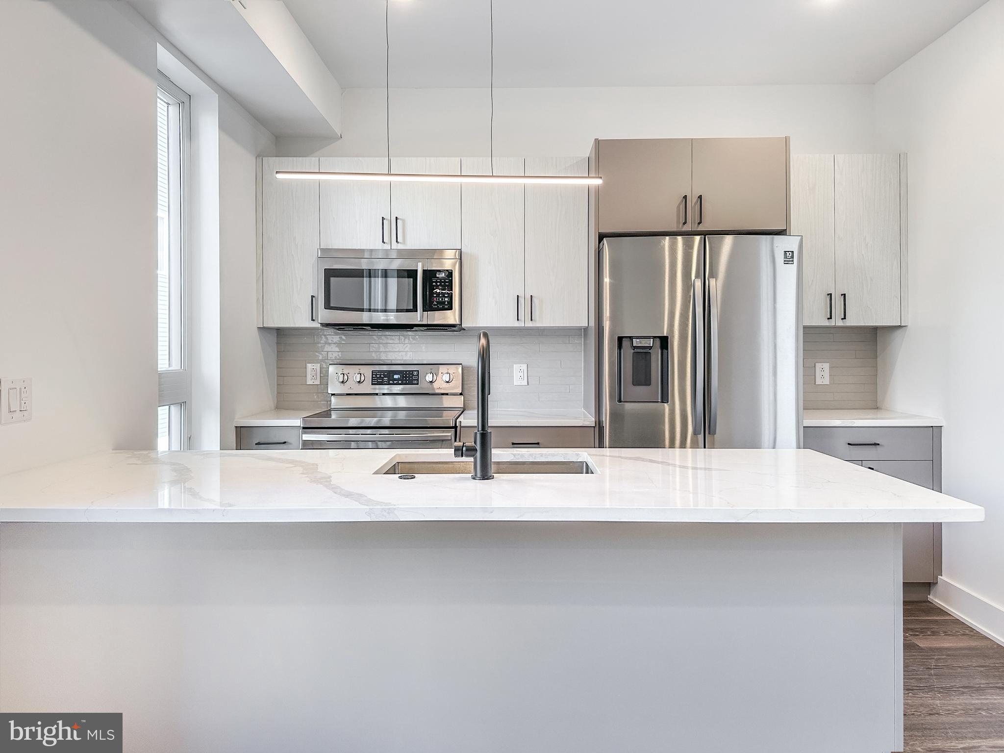 1723 Ridge Avenue Philadelphia, PA 19130 - Photo 16 of 83