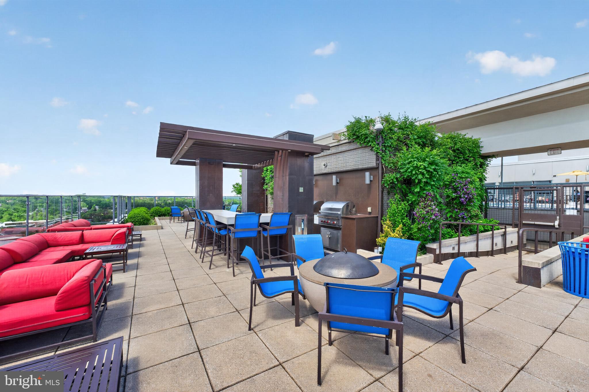 851 North Glebe Road, Unit 1301 Arlington, VA 22203 - Photo 48 of 84 Rooftop Patio - Sunset Social Hour Starts Here!