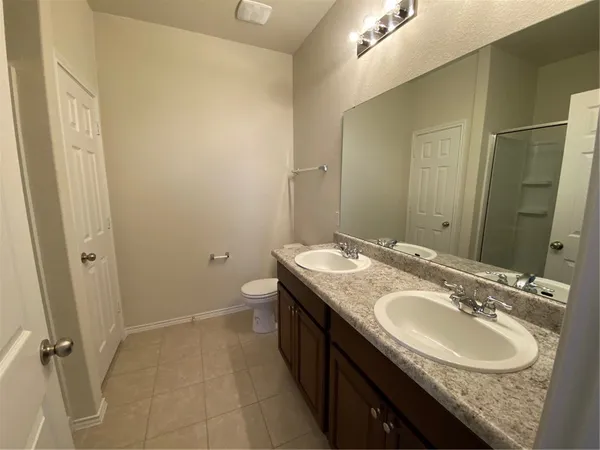 $1,595 | 200 Kildeer Pass, Jarrell, TX 76537