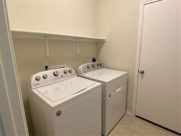 $1,595 | 200 Kildeer Pass, Jarrell, TX 76537