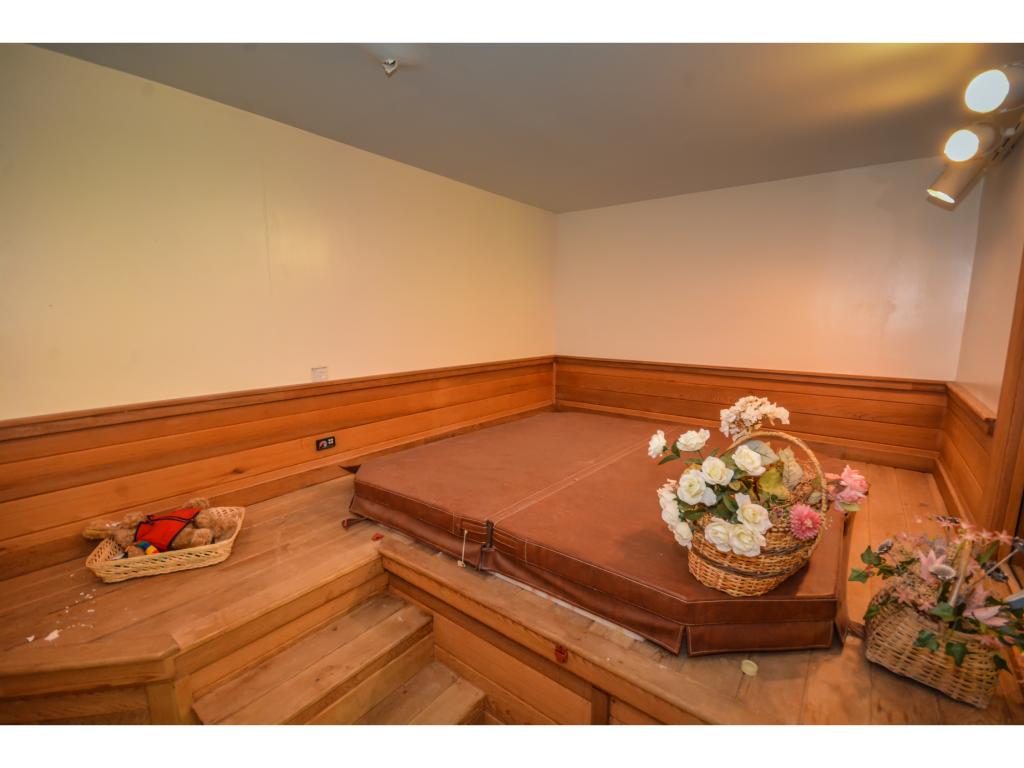 69 B Greenspring Road, Unit B West Dover, VT 05356 - Photo 13 of 19 Gallery Image 13