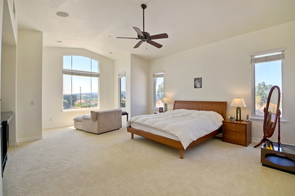 12625 Sagecrest Drive Poway, CA 92064 - Photo 11 of 25