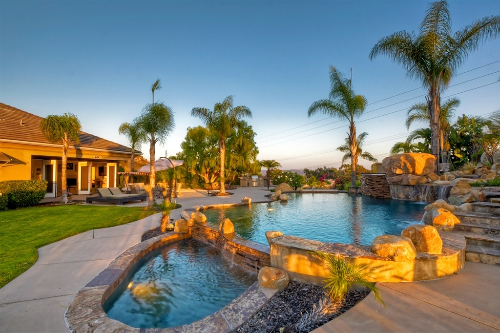 12625 Sagecrest Drive Poway, CA 92064 - Photo 13 of 25