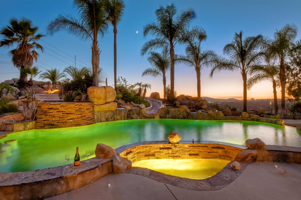 12625 Sagecrest Drive Poway, CA 92064 - Photo 3 of 25