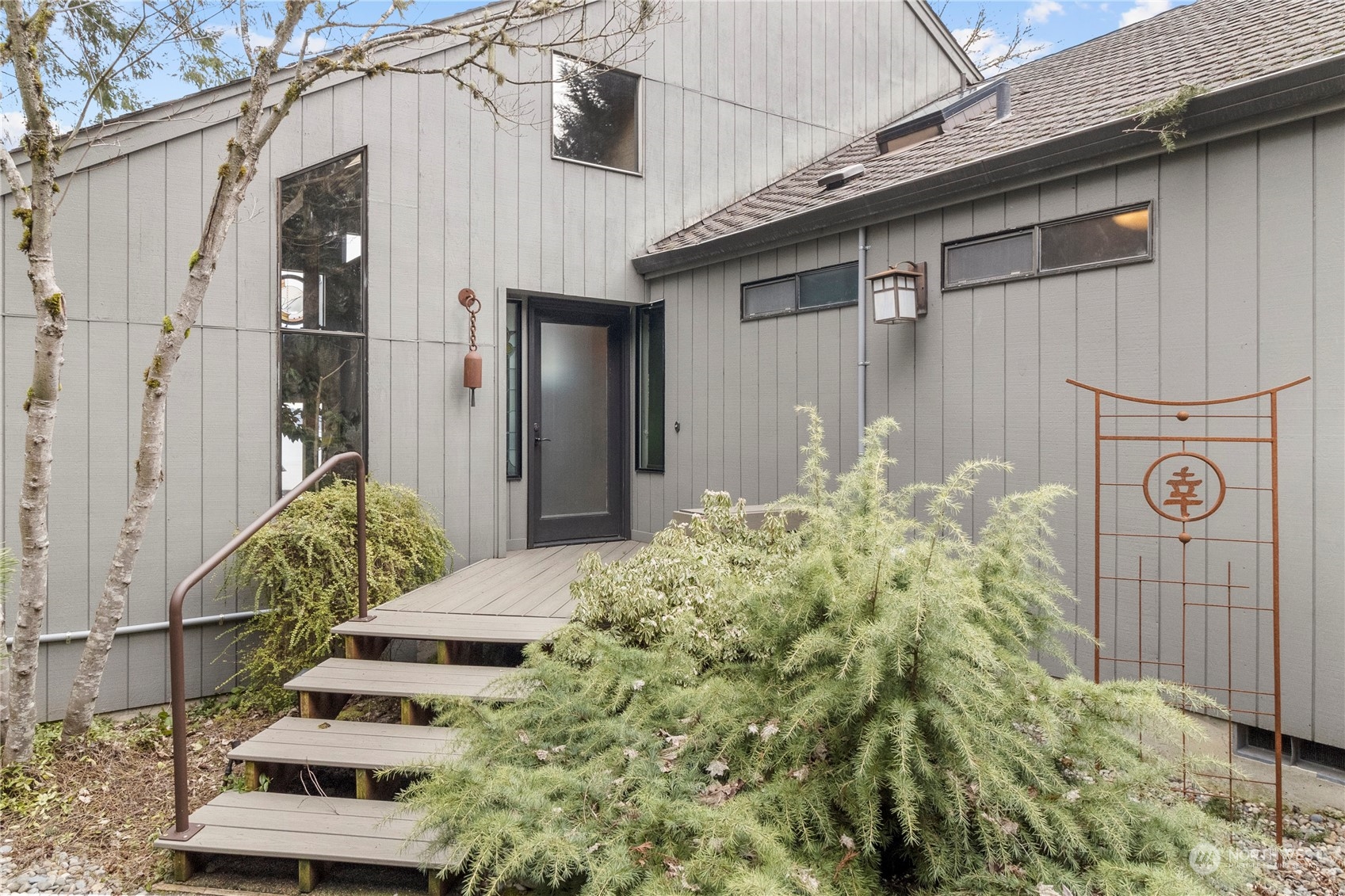 7536 Sandy Point Road Northeast Olympia, WA 98516 - Photo 8 of 37 Gallery Image 8