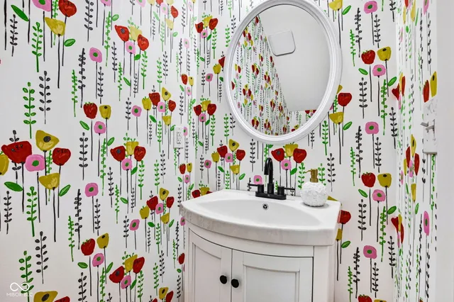 $679,900 | 2236 East 75th Street, Indianapolis, IN 46240