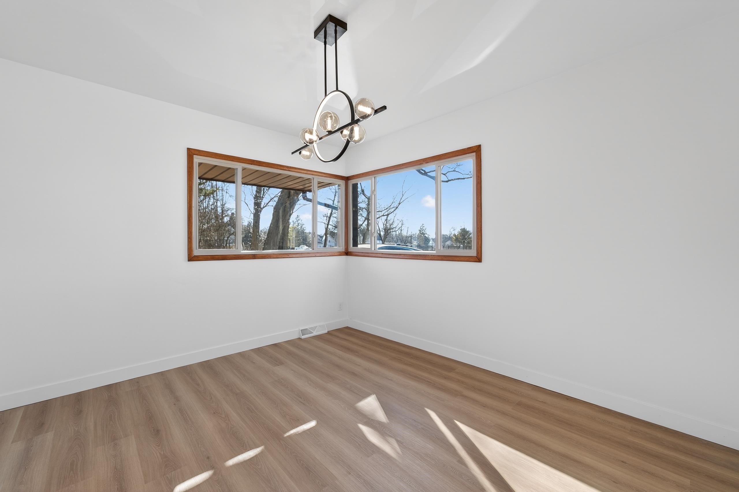 512 22nd Street Monroe, WI 53566 - Photo 7 of 46