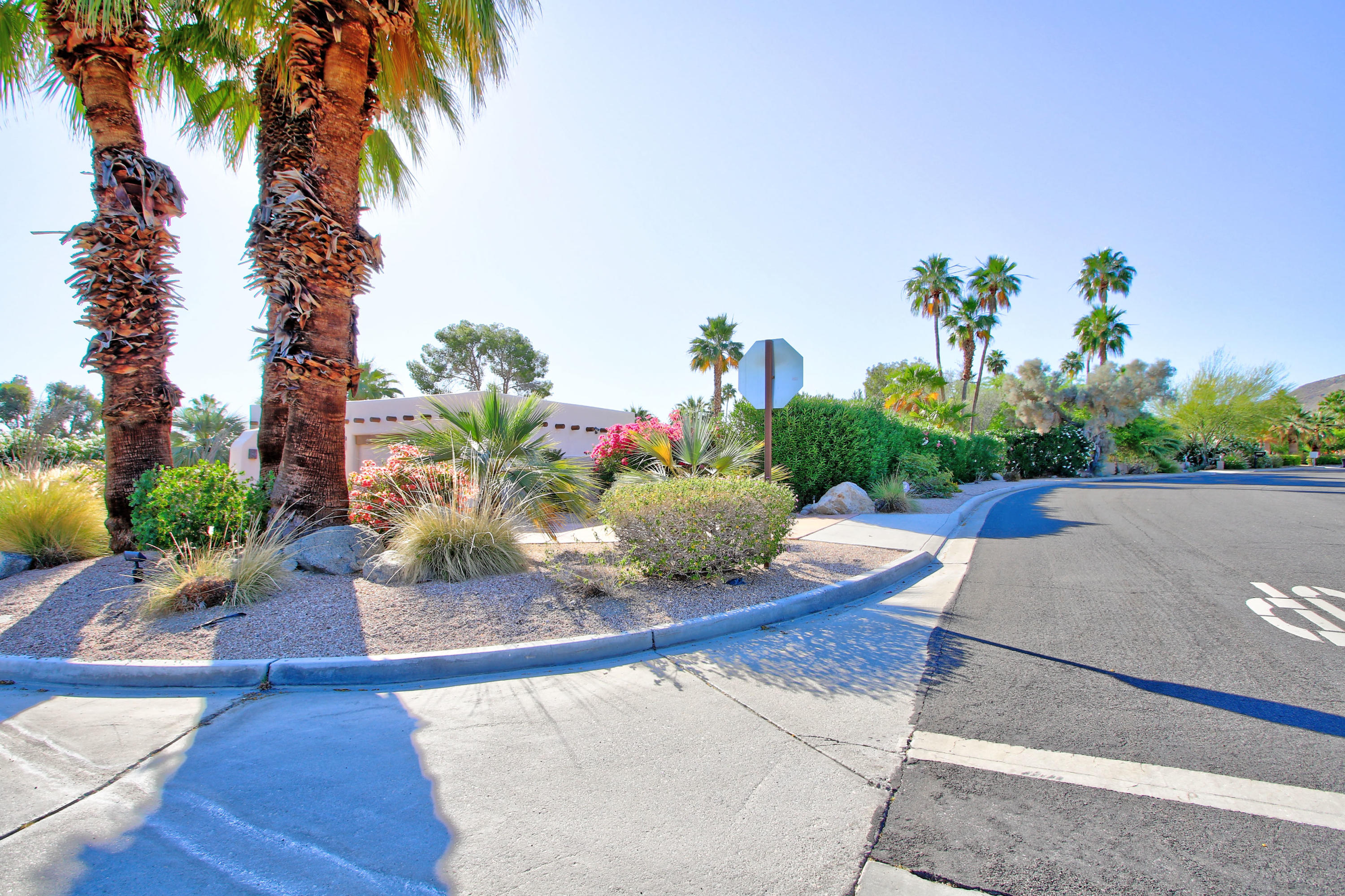 42490 Dunes View Road Rancho Mirage, CA 92270 - Photo 17 of 60 aaaaa