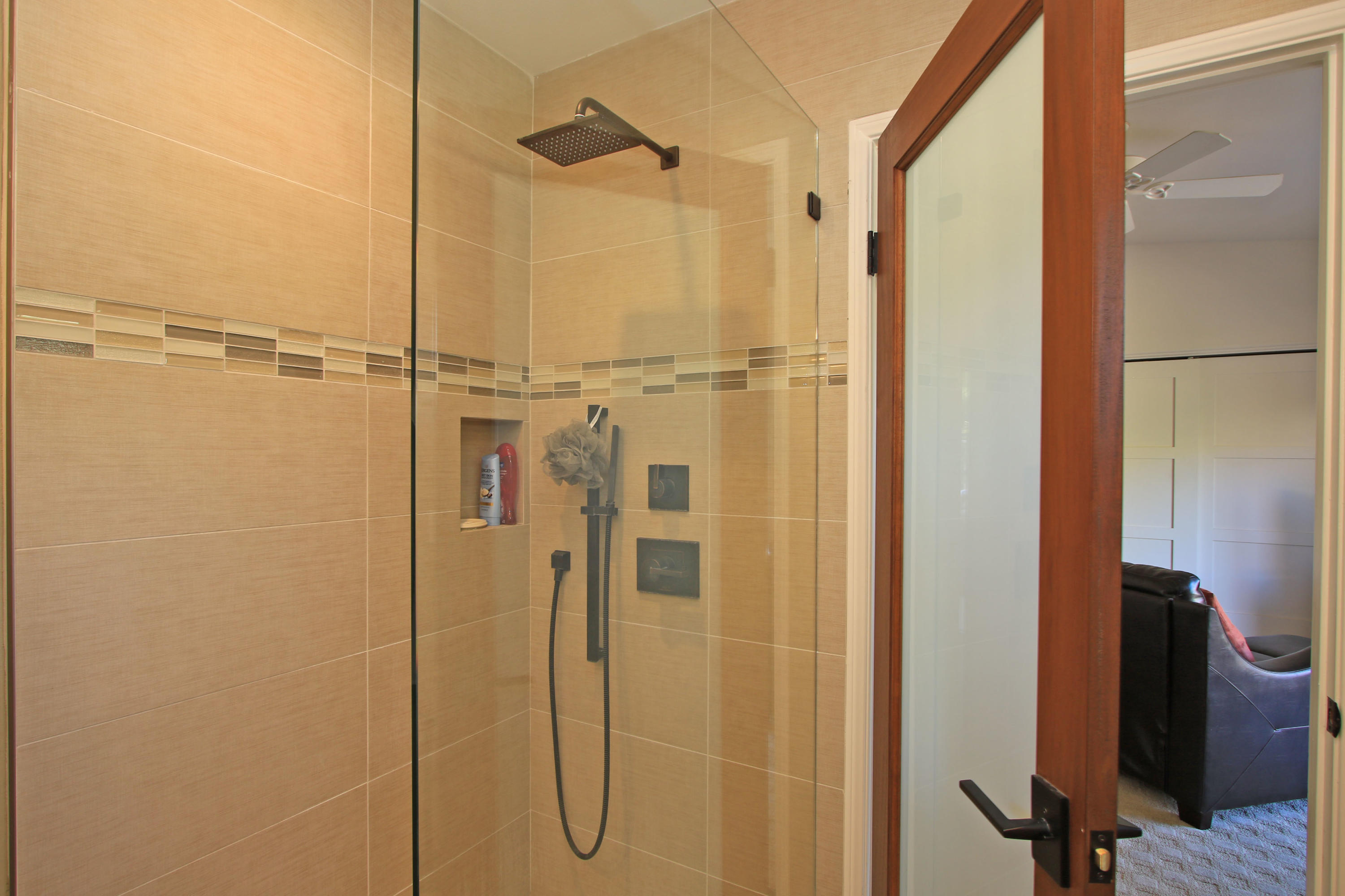 42490 Dunes View Road Rancho Mirage, CA 92270 - Photo 37 of 60 a bathroom with a shower