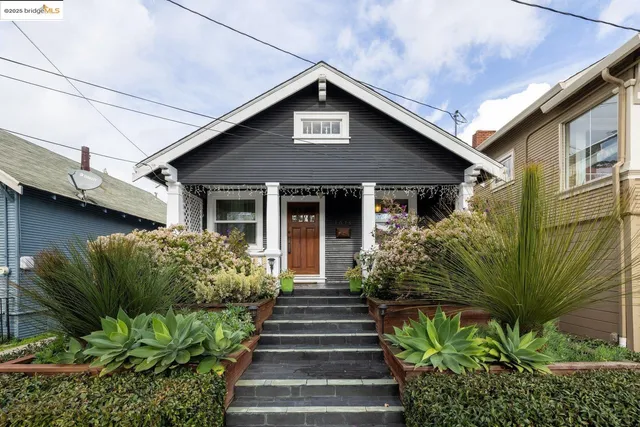 $791,000 | 1076 61st Street, Oakland, CA 94608