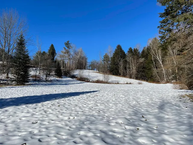 $300,000 | 3003 East Warren Road, Waitsfield, VT 05673