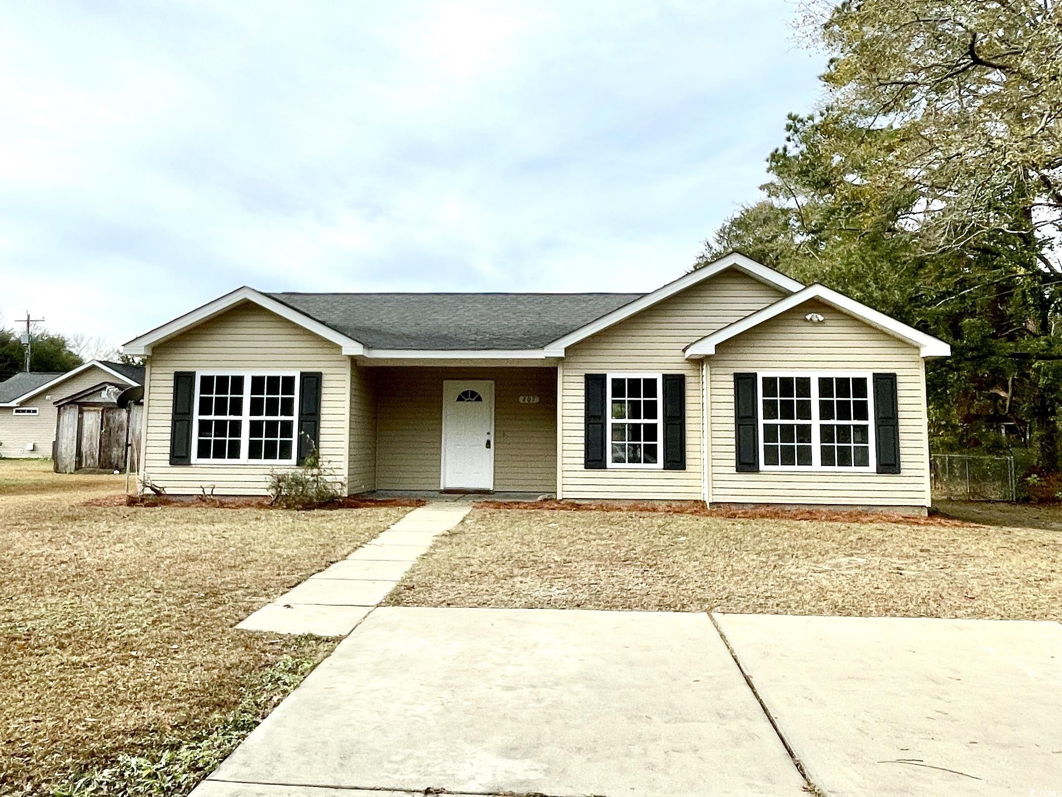 407 County Rd S-22-452 Georgetown, SC 29440 - Photo 1 of 23 View of ranch-style home