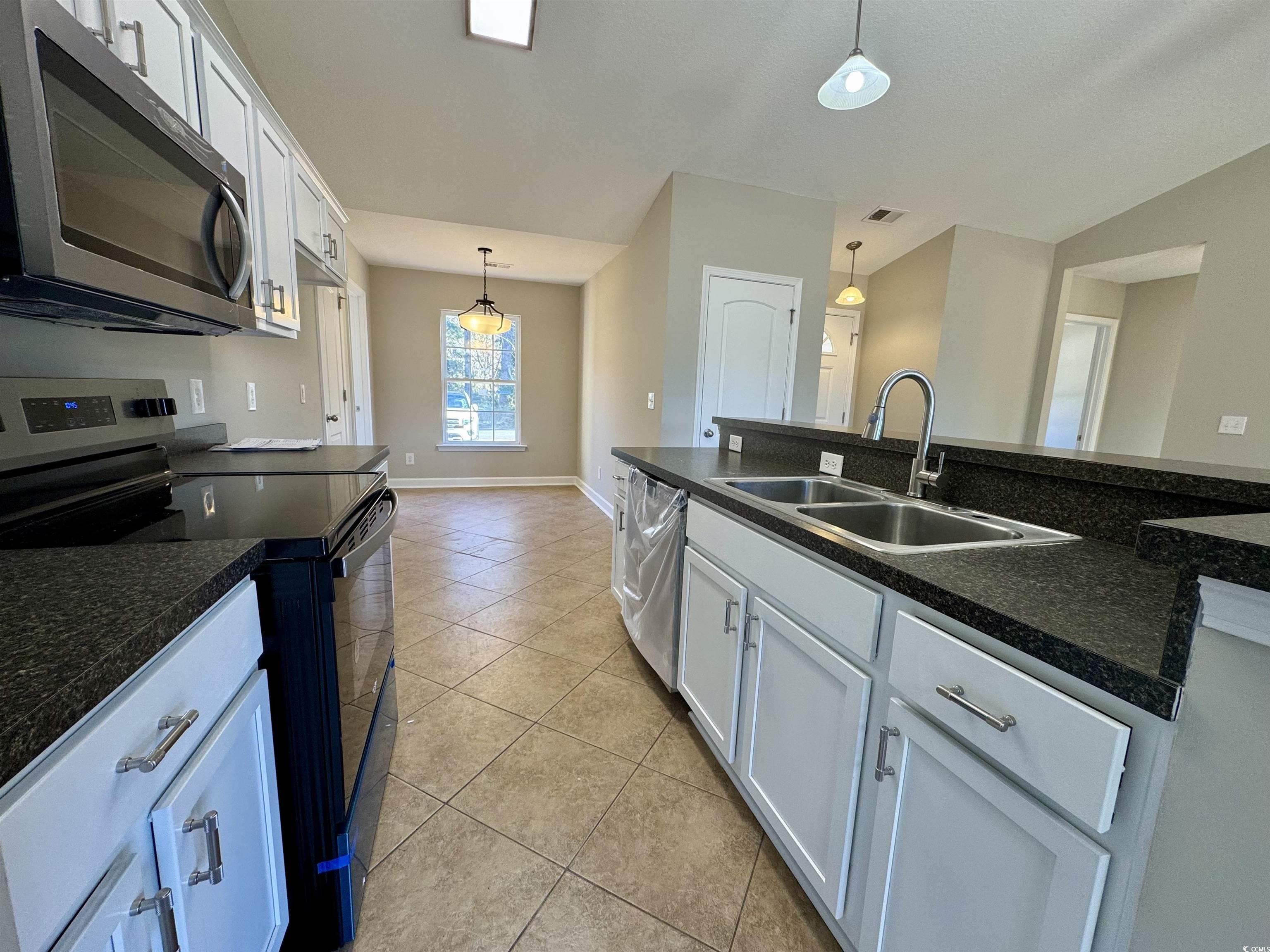 407 County Rd S-22-452 Georgetown, SC 29440 - Photo 5 of 23 Gallery Image 5