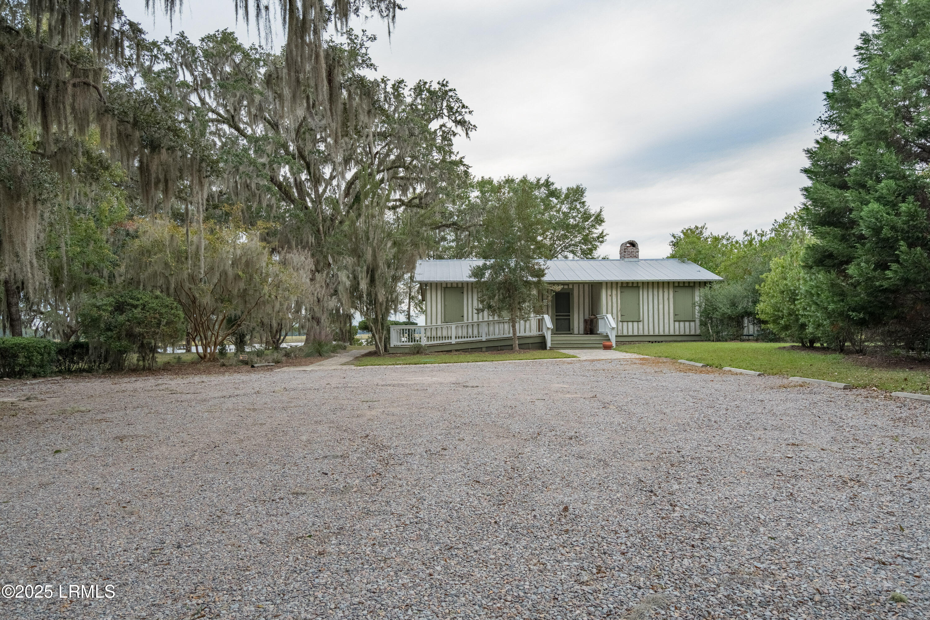 185 Bull Point Drive Seabrook, SC 29940 - Photo 37 of 41 Bull Point Ammenity-10
