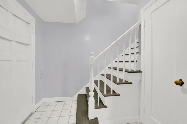 a view of entryway with front door