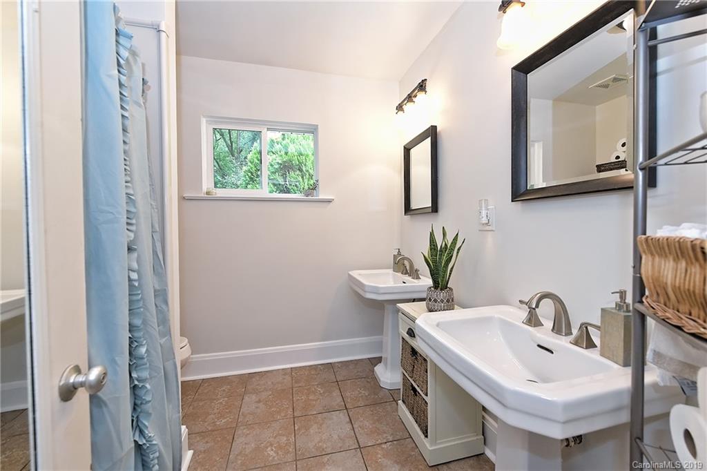 1118 Skyview Road Charlotte, NC 28208 - Photo 19 of 43 Gallery Image 19