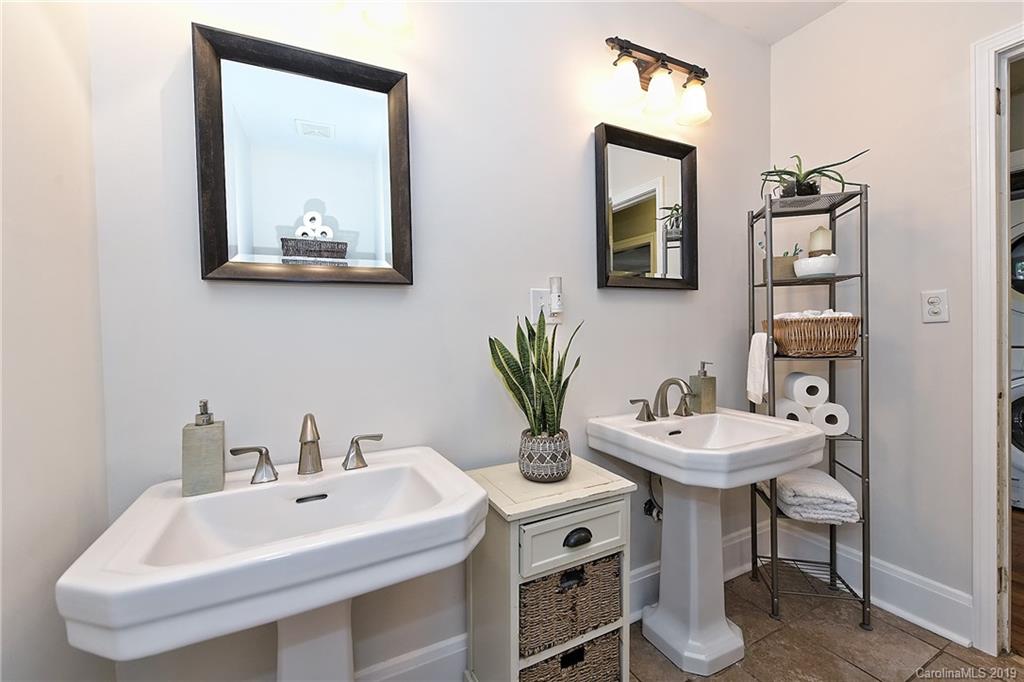 1118 Skyview Road Charlotte, NC 28208 - Photo 20 of 43 Gallery Image 20