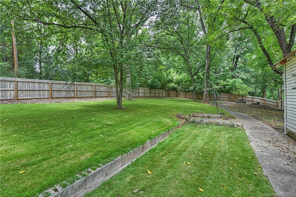 1118 Skyview Road Charlotte, NC 28208 - Photo 31 of 43 Gallery Image 31