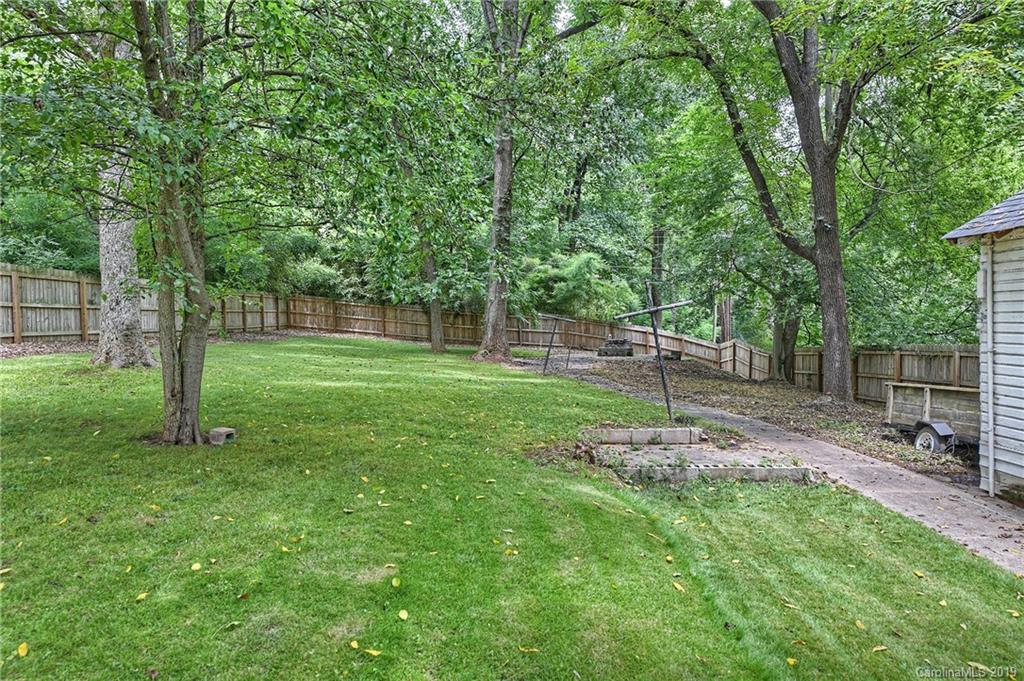 1118 Skyview Road Charlotte, NC 28208 - Photo 32 of 43 Gallery Image 32