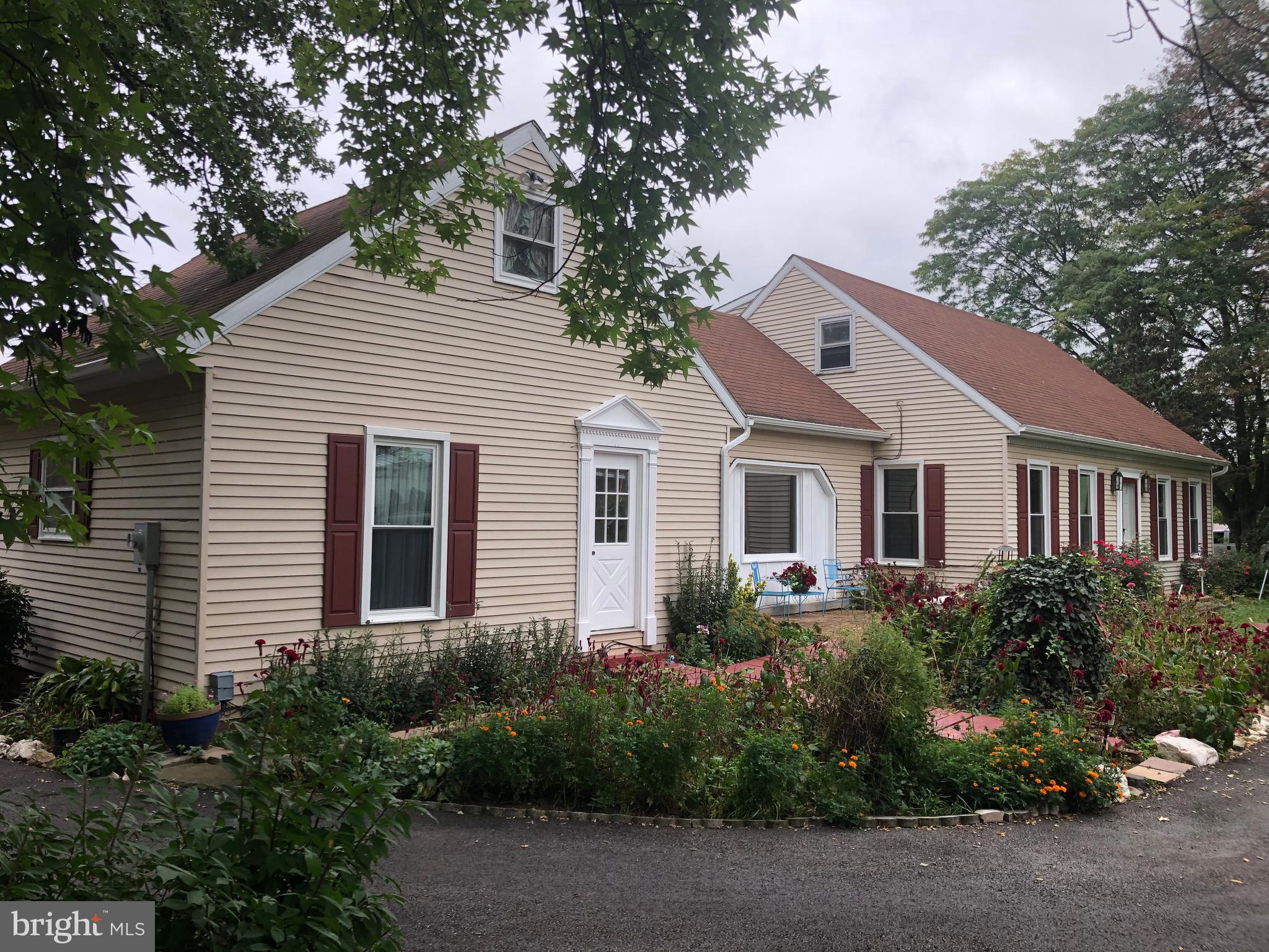 501 Sutton Road Abbottstown, PA 17301 - Photo 1 of 13 Gallery Image 1
