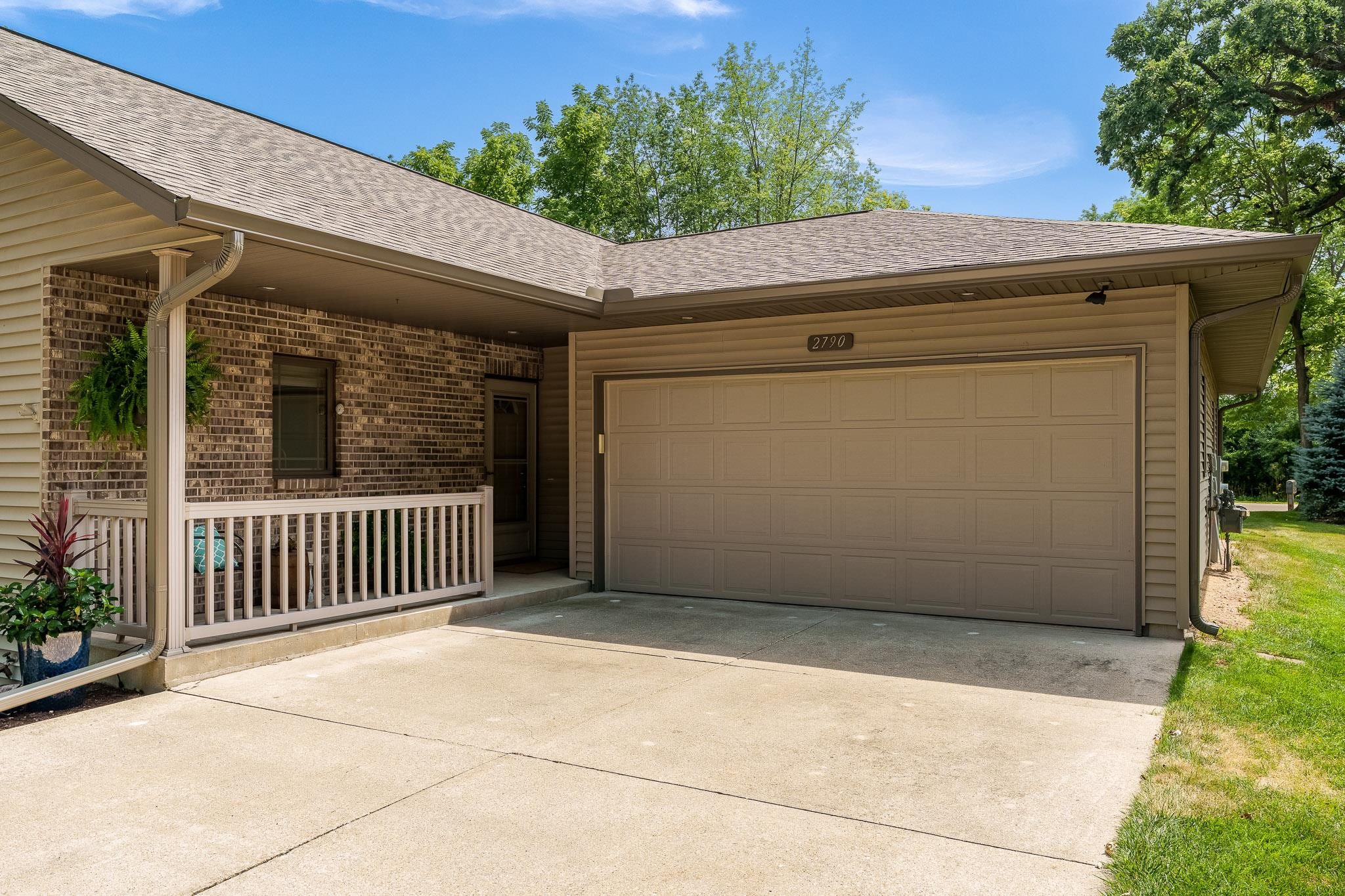 2790 East Ridge Road Beloit, WI 53511 - Photo 1 of 42 Gallery Image 1