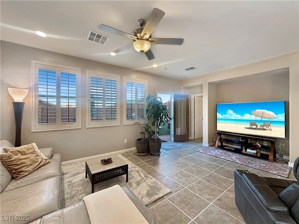 1004 Crescent Falls Street Henderson, NV 89011 - Photo 4 of 40