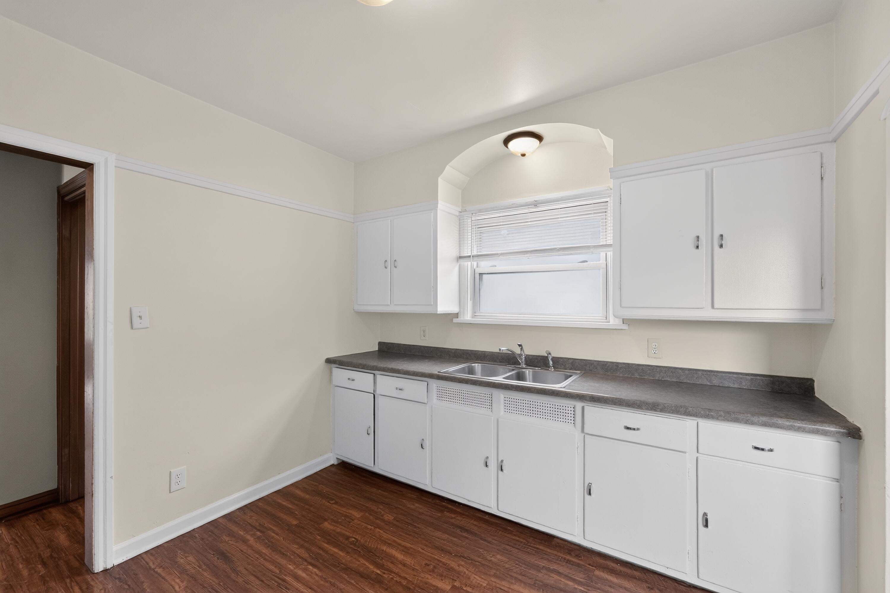 4109 North 39th Street Milwaukee, WI 53216 - Photo 9 of 37 22_4109_N_39th_St-Kitchen-8747