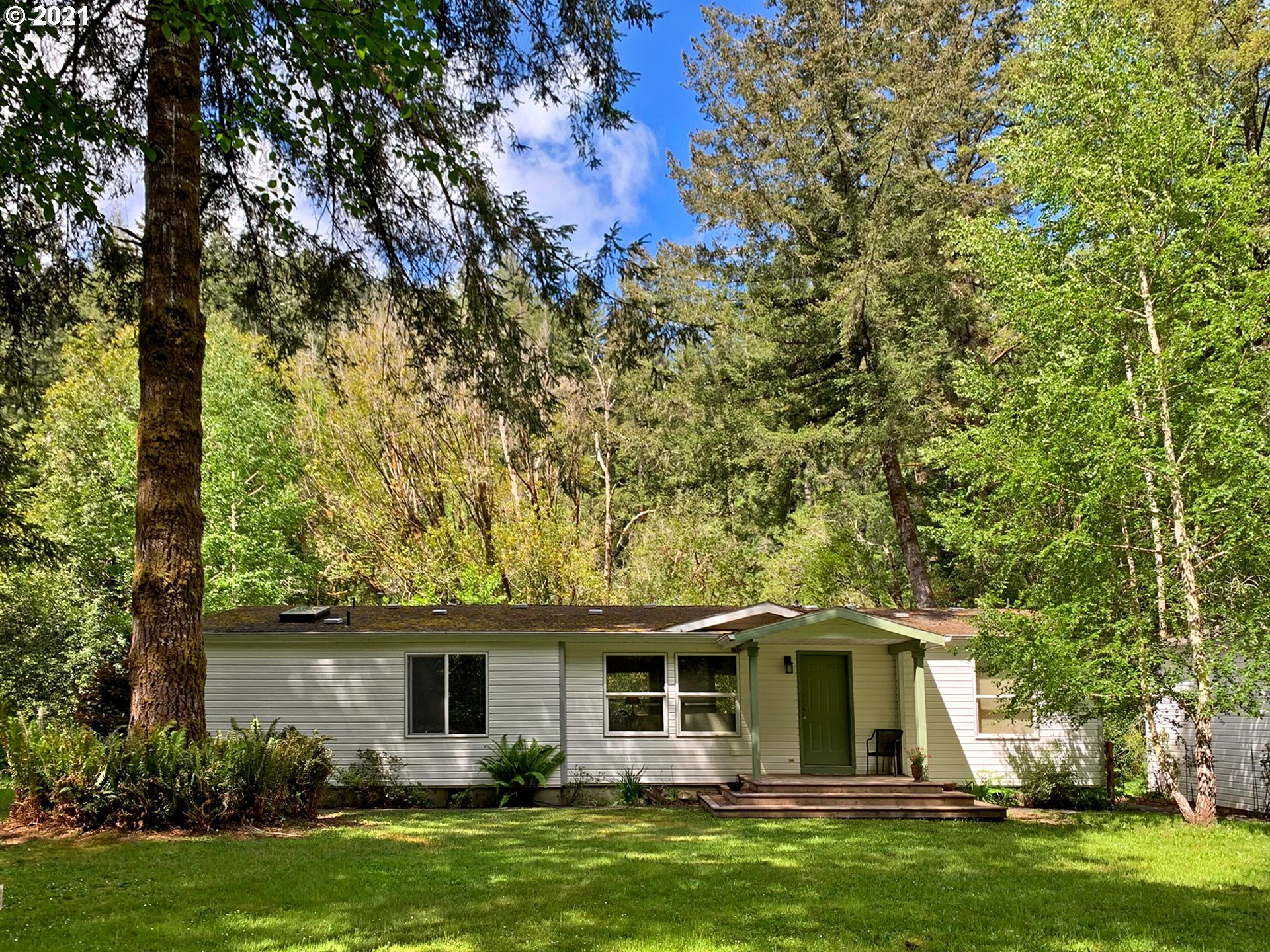 1336 Winchuck River Road Brookings, OR 97415 - Photo 25 of 27 Gallery Image 25