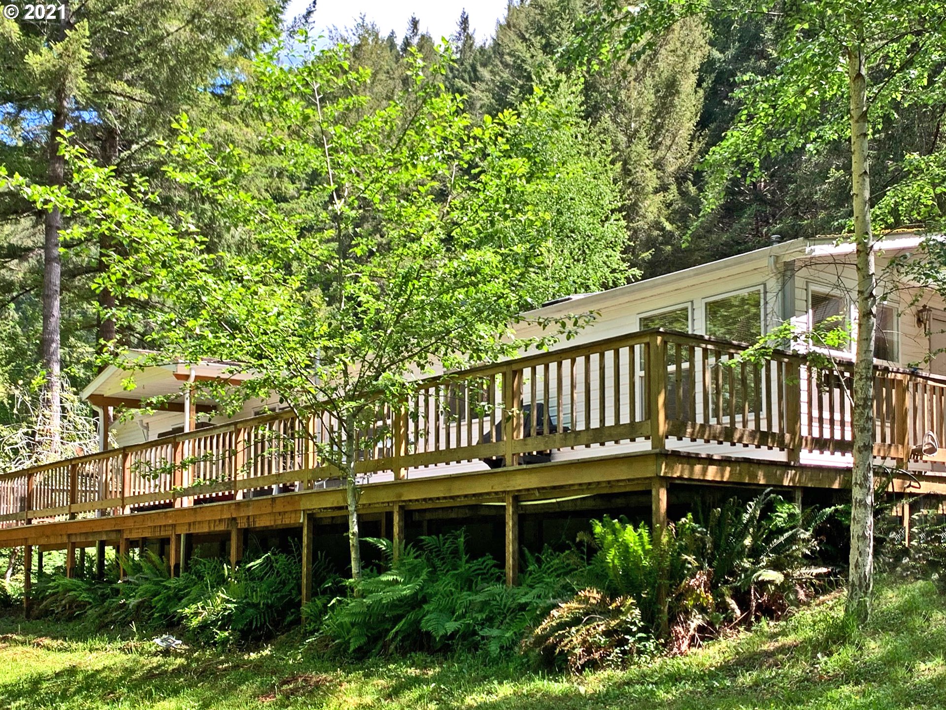 1336 Winchuck River Road Brookings, OR 97415 - Photo 7 of 27 Gallery Image 7