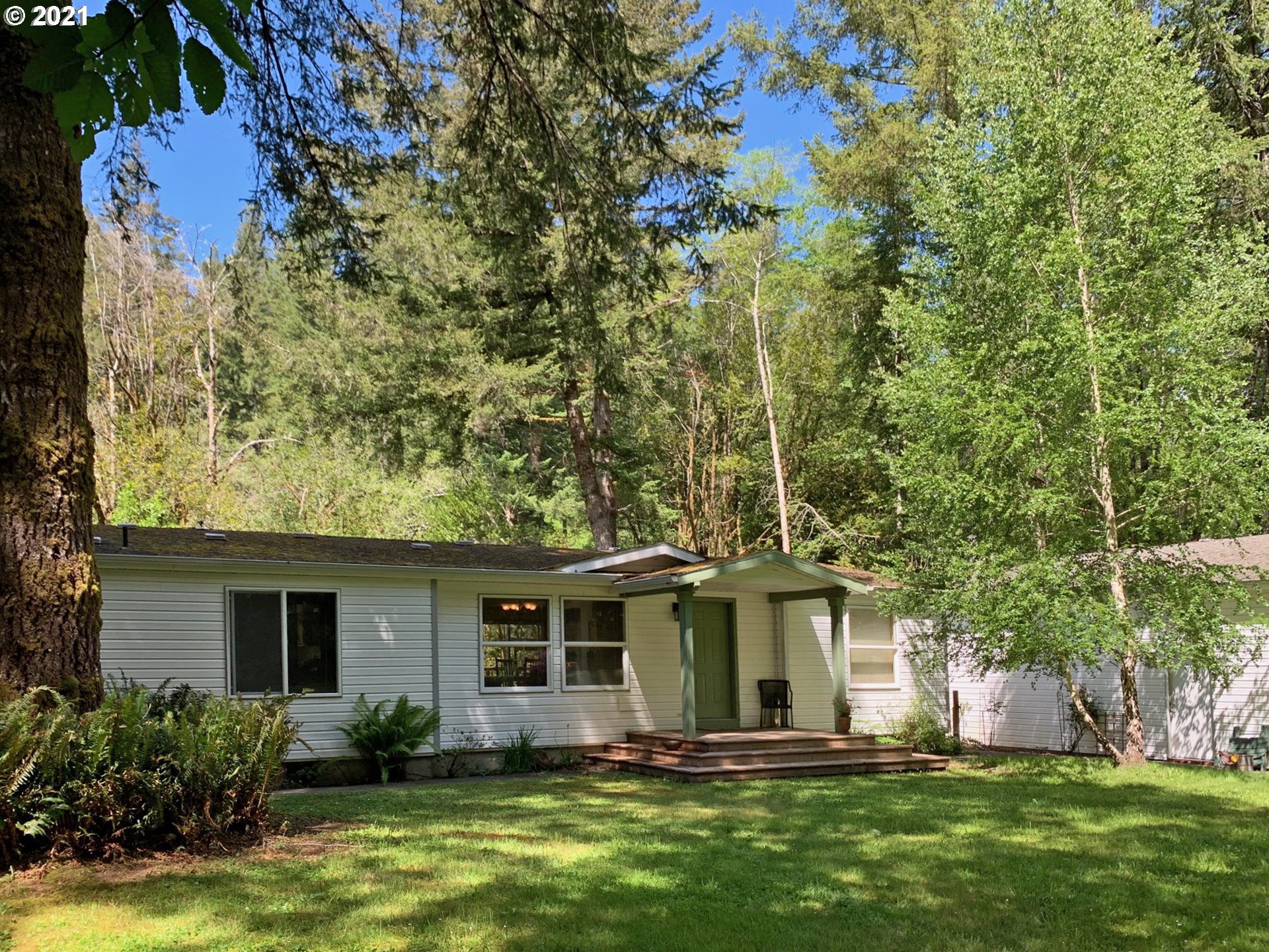 1336 Winchuck River Road Brookings, OR 97415 - Photo 9 of 27 Gallery Image 9
