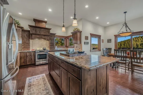 $3,500,000 | 5071 South Fishhawk Court, Harrison, ID 83833