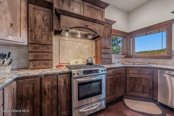 $3,500,000 | 5071 South Fishhawk Court, Harrison, ID 83833