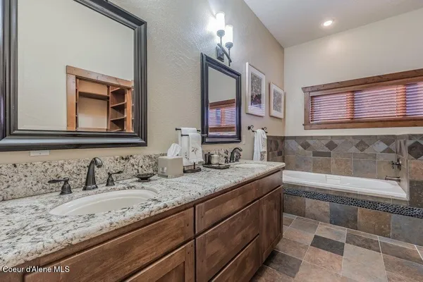 $3,500,000 | 5071 South Fishhawk Court, Harrison, ID 83833