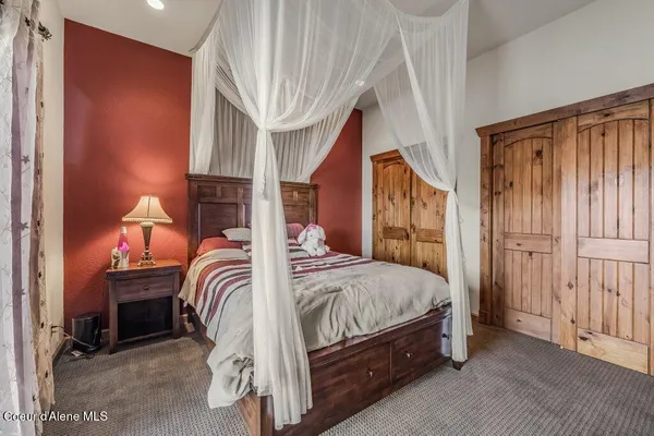 $3,500,000 | 5071 South Fishhawk Court, Harrison, ID 83833